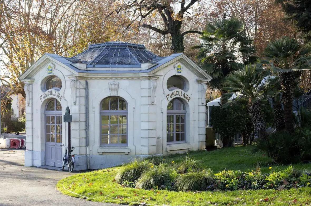 Le Petit Park-Studio-Terrasse- Piscine-Wifi Fibre Apartment Pau Luaran gambar