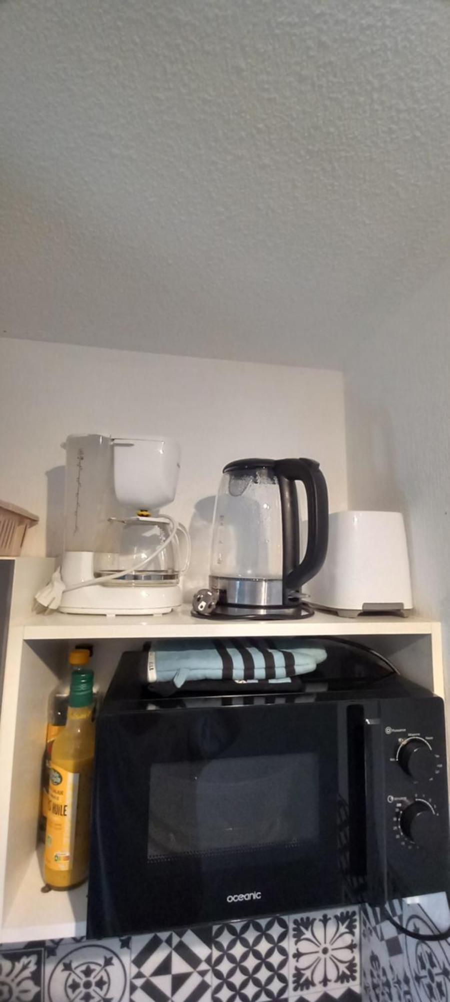 Le Petit Park-Studio-Terrasse- Piscine-Wifi Fibre Apartment Pau Luaran gambar